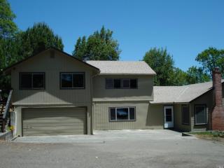 350 Bittenbender Ln, Willits, CA 95490-3028