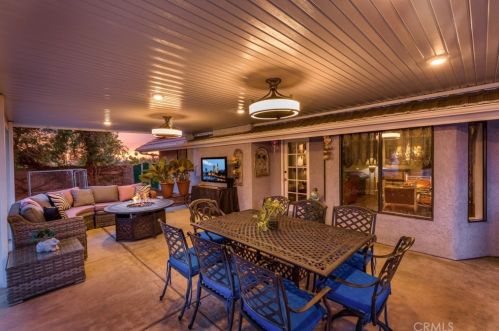 1678 Southport Dr, Riverside CA  92506-5449 exterior