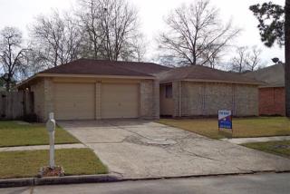 5826 Walnutgate Dr, Spring TX  77373-7265 exterior