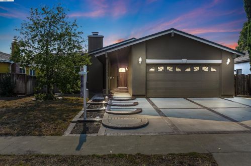 4298 Crescendo Ave, San Jose, CA 95136-2113