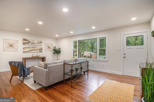 2130 Bolling Brook Dr, Atlanta GA  30311-2516 exterior