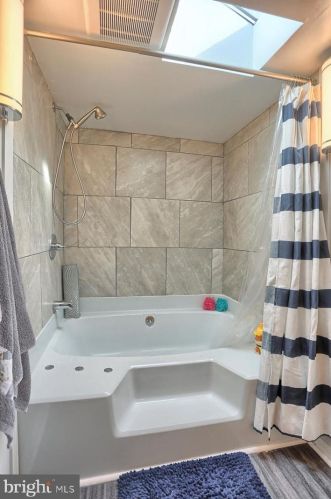 215 Cavalry Rd, Carlisle PA  17013-1606 exterior