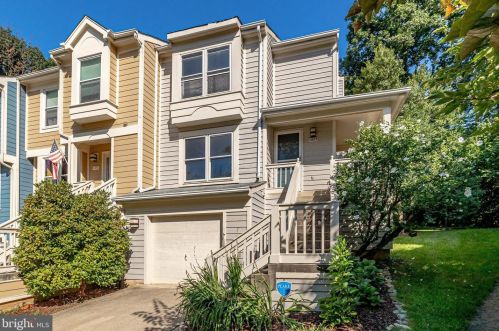 1645 Oak Spring Way, Herndon, VA 20190-4922