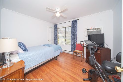 62 Manchester Ct, Tinton Falls NJ  07701-5496 exterior