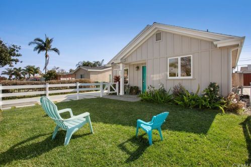 5020 135th St, Hawthorne, CA 90250-5628