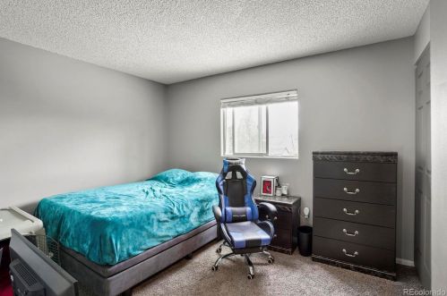 19551 Batavia Dr, Aurora CO  80011-5310 exterior