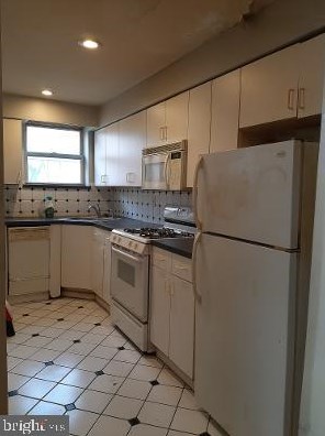 2819 12 St, Philadelphia PA 19133-1228 exterior