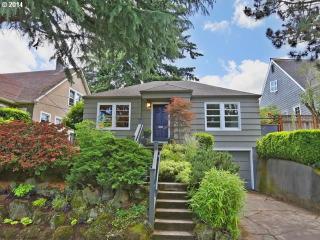 4160 Royal Ct, Portland OR  97232-2670 exterior