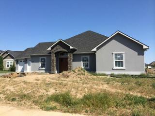2008 87th Ave, Yakima, WA 98903-3218