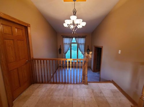 257 Durham Ln, Hanover Park, IL 60108-1813