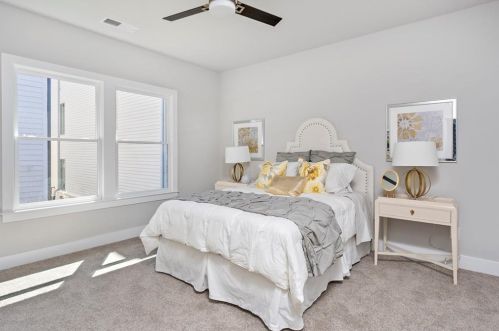 4035 Haverhill Dr, Atlanta GA  30342-3881 exterior