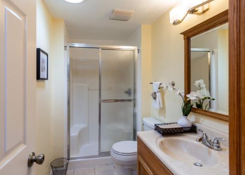 1800 Crater Lk Ave, Milpitas CA 95035-6608 exterior