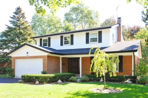 445 Susan Ln, Bannockburn, IL 60015-3948