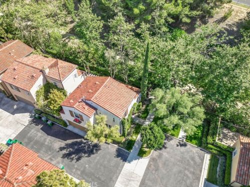 78 Bower Tree, Irvine CA  92603-0106 exterior