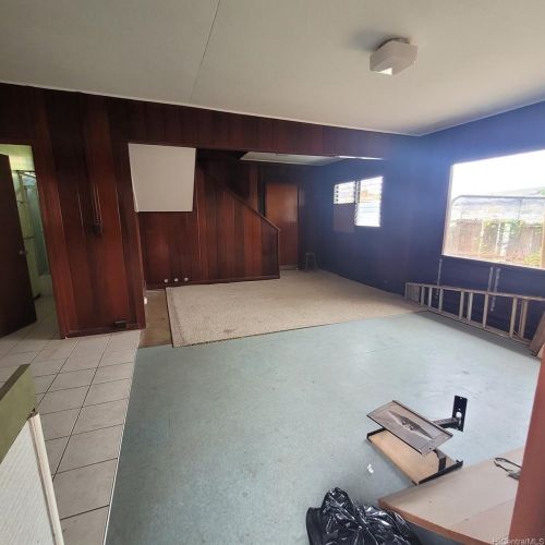 3366 Likini St, Honolulu, HI 96818-2101