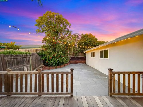 3676 Vancouver Way, Concord CA  94520-1436 exterior