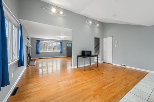 890 Center St, Wallingford CT  06492-5019 exterior