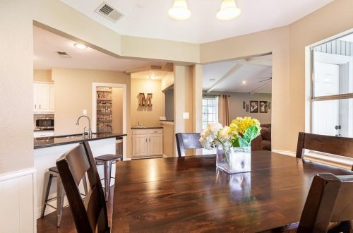 2242 Woodcreek, Carrollton TX 75006-1925 exterior