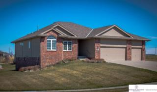 20522 Taylor St, Omaha, NE 68022-5200