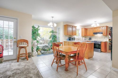 11 Heather Ridge Ct, Miami OH  45056-9502 exterior