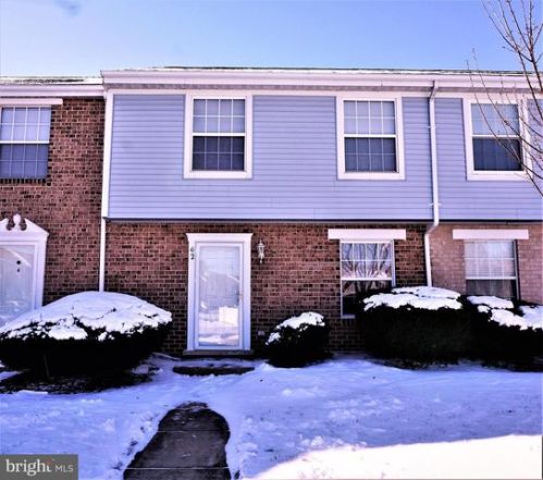62 Lexton Dr, York, PA 17404-9437