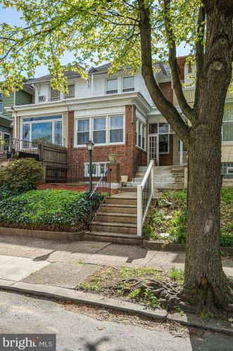 5707 17th St, Philadelphia, PA 19141-1714