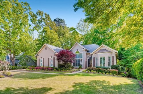 208 Bent Oak Ln, Holly Springs, GA 30189-8120