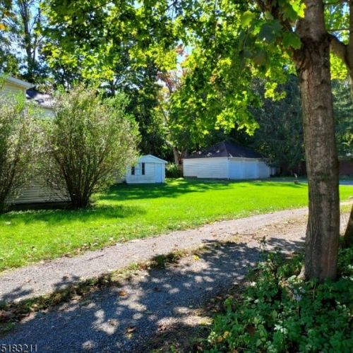 6 Walker St, Fredon, NJ 07860-2131