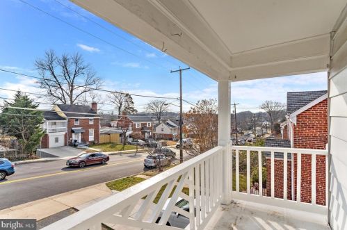 1626 Oakview Dr, Silver Spring MD 20903-2243 exterior