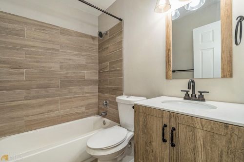 2843 Mango Cir, Atlanta GA  30318-3836 exterior