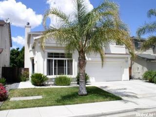 711 Alexandra Dr, Tracy, CA 95304-5809