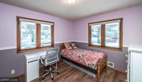 2437 Hillside Rd, Saint Paul MN  55110-5535 exterior