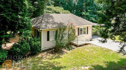 1050 Brackett Rd, Marietta, GA 30066-3880