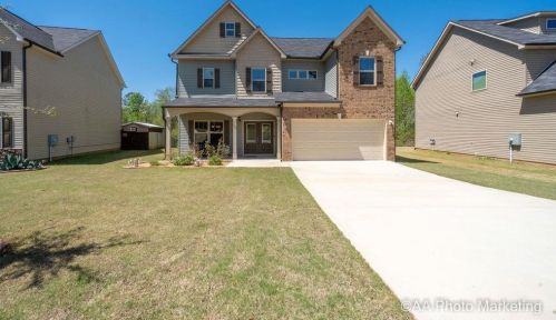145 Stoney Creek Dr, Kathleen, GA 31047-3119