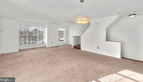 6100 Cliffside Trl, Columbia MD 21045-7412 exterior