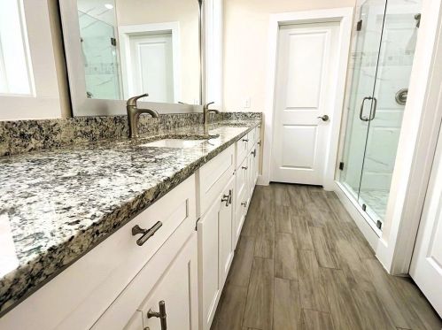 10923 Hummingbird Pl, Conroe TX  77385-9017 exterior