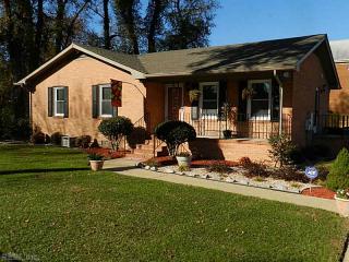 166 Hansen Ave, Portsmouth, VA 23701-3516