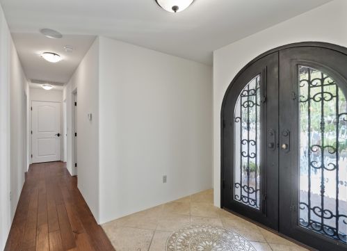 403 Conejo Rd, Santa Barbara, CA 93103-1643