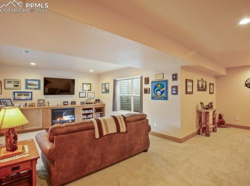 331 Panther Ct, Woodland Park CO exterior