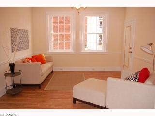 1614 Grove Ave, Richmond VA 23220-4641 exterior