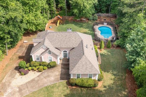315 Windermere Cir, Newnan, GA 30265-2278