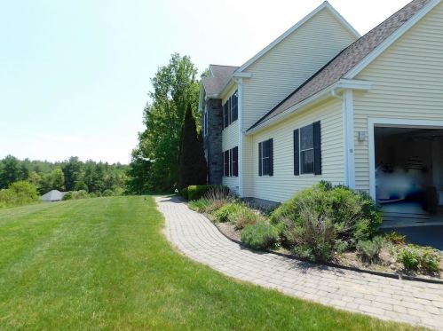 11 Shedd Ln, Hollis, NH 03049-6293