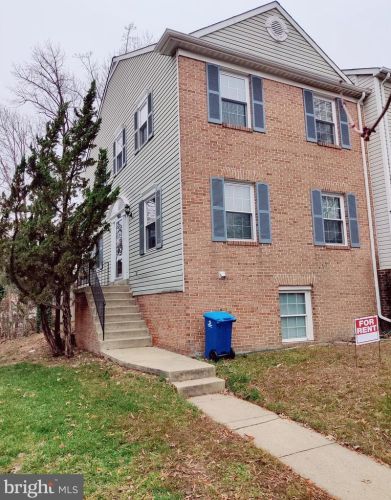 9662 Eaton Woods Pl, Lorton VA  22079-2335 exterior