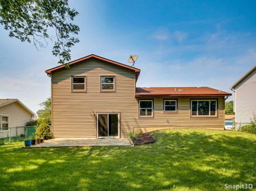 190 Coachlite Trl, Carol Stream IL  60188-2008 exterior