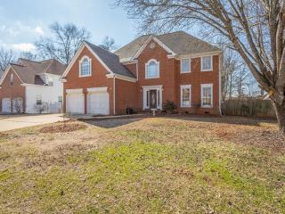 7804 Dunwoody Dr, Chattanooga, TN 37421-1877
