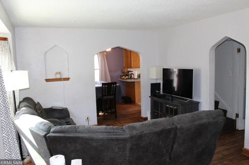 2003 Cottage Ave, Saint Paul, MN 55119-3213