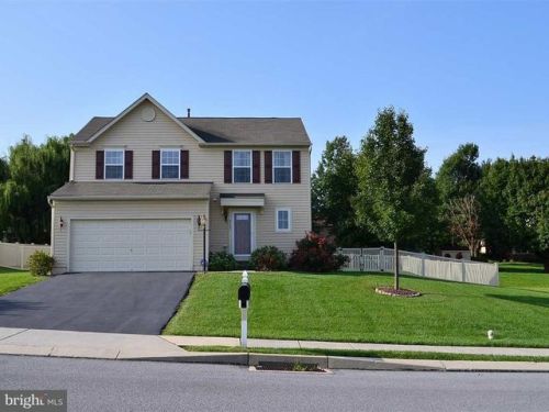 3127 King Richards Ct, York, PA 17408-9425