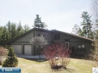 5586 Pine St, Breitung, MN 55790-4412