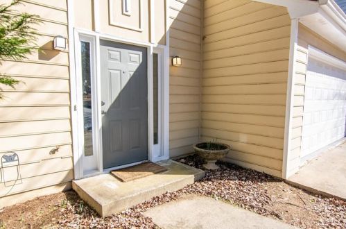 3904 Sidney Lanier Blvd, Duluth, GA 30096-1900