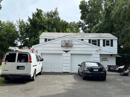 66 Soundview Ave, Norwalk, CT 06854-3440